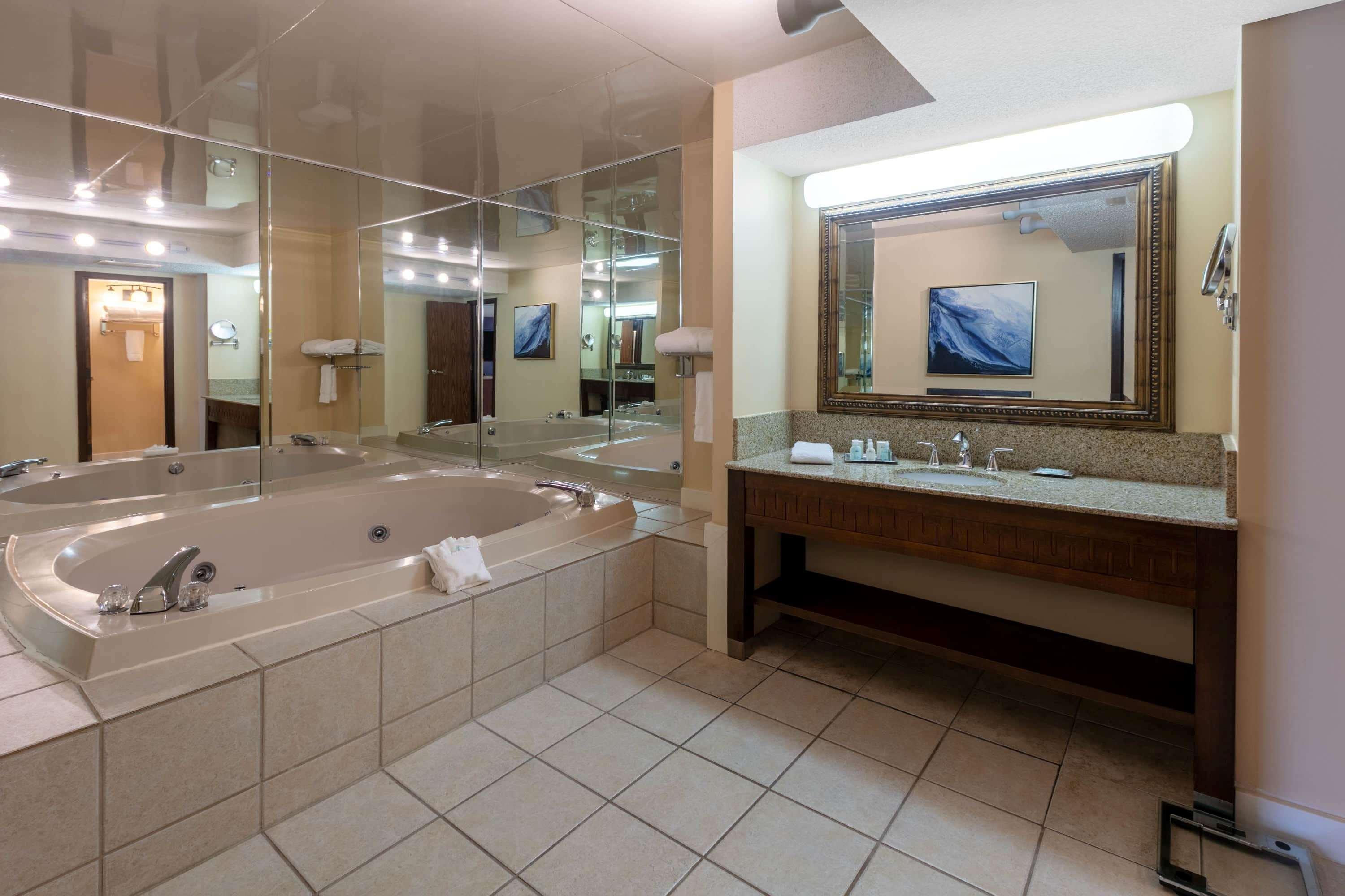 Wyndham Riverfront Hotel Little Rock Esterno foto