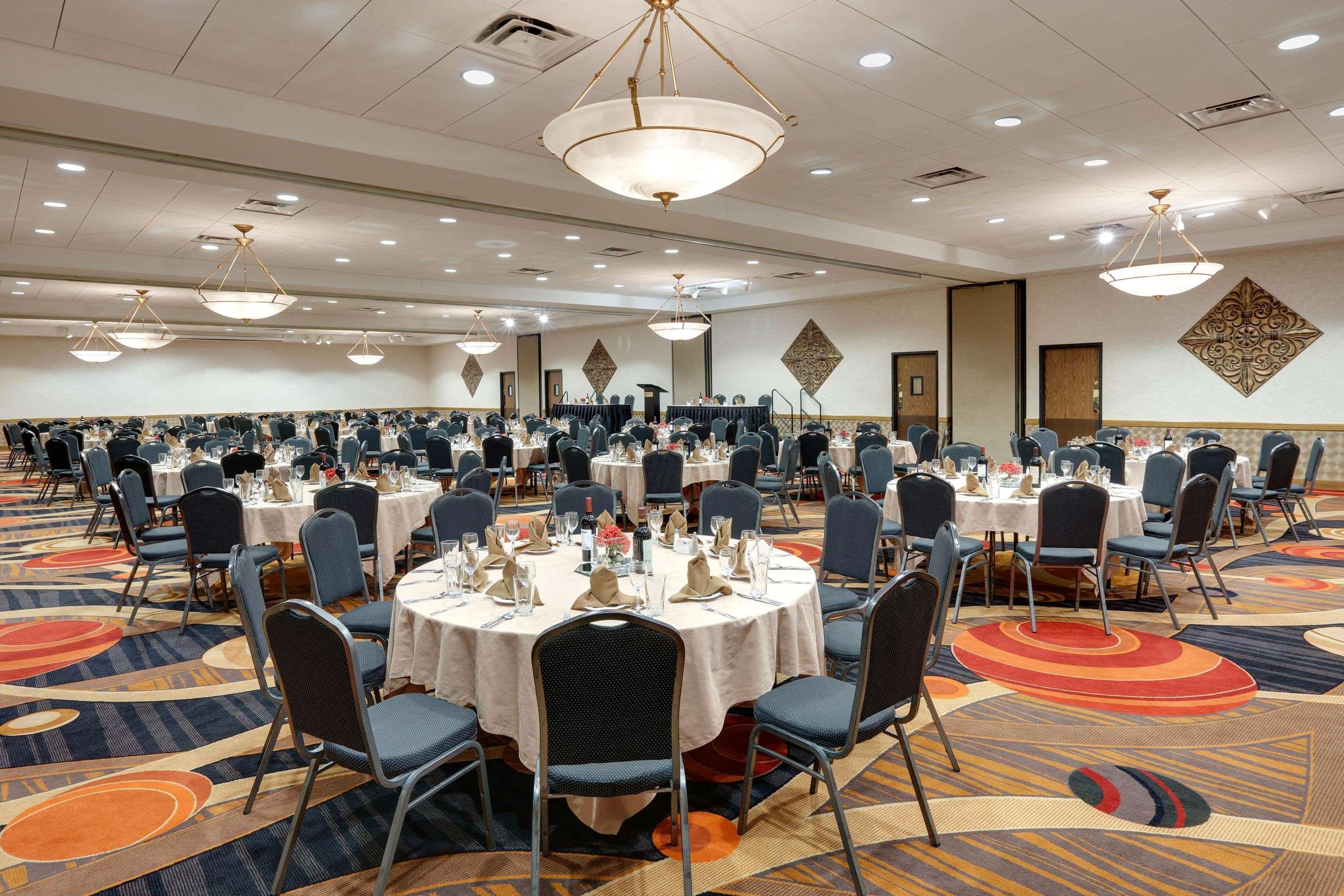 Wyndham Riverfront Hotel Little Rock Esterno foto