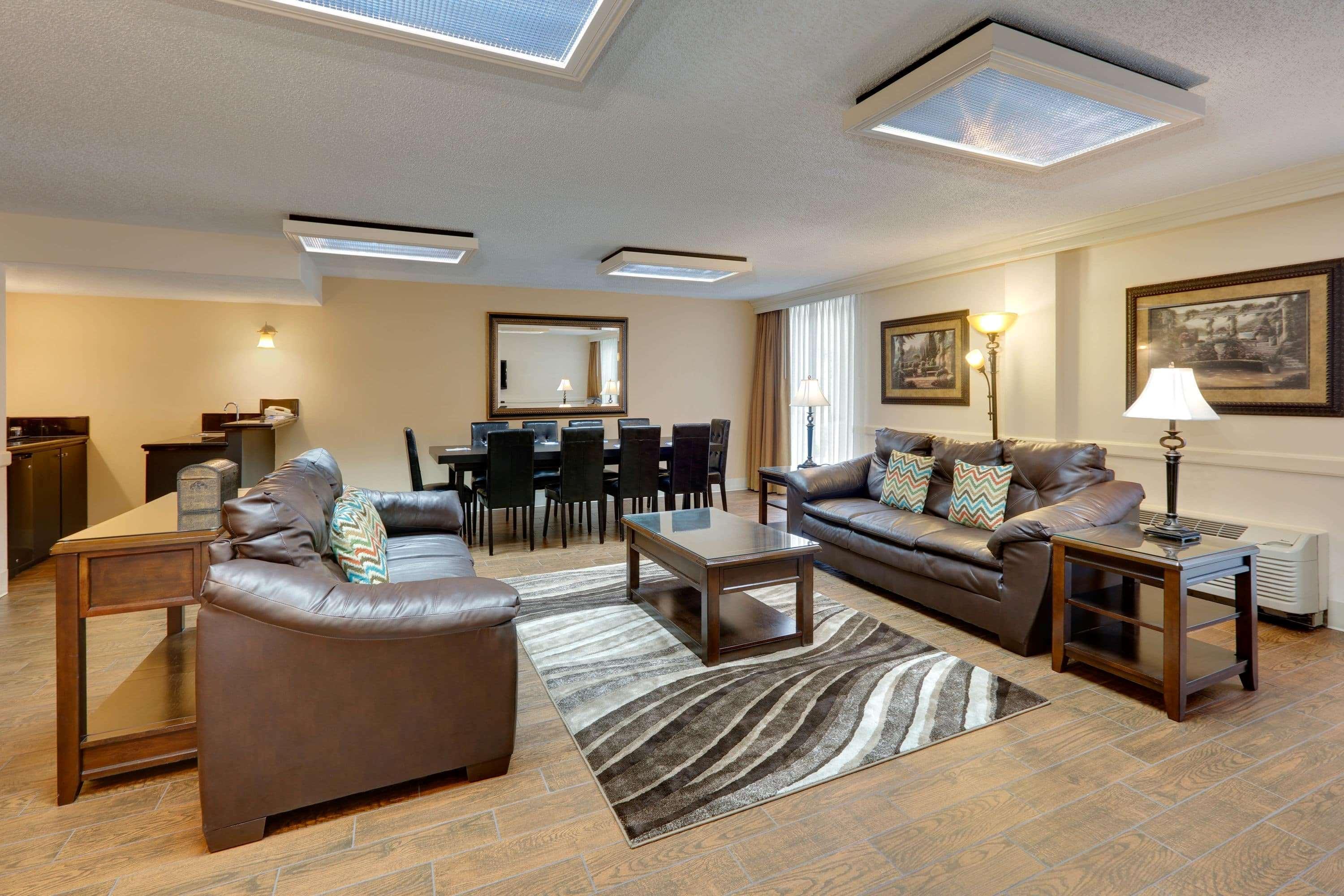 Wyndham Riverfront Hotel Little Rock Esterno foto