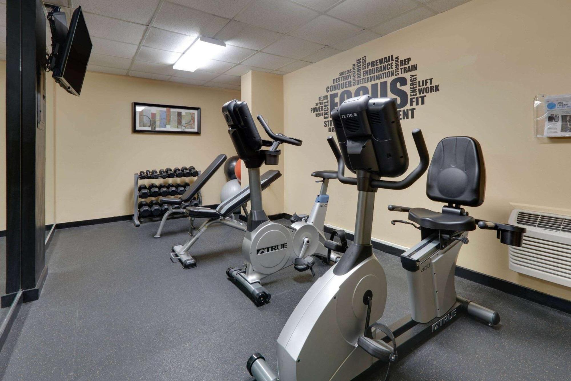 Wyndham Riverfront Hotel Little Rock Esterno foto
